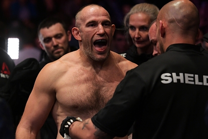 Фото - Олейник отреагировал на плевок американского бойца UFC: Бокс и ММА