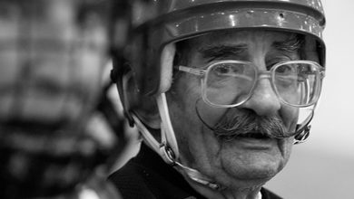 Фото - Умер старейший хоккеист в мире: Хоккей