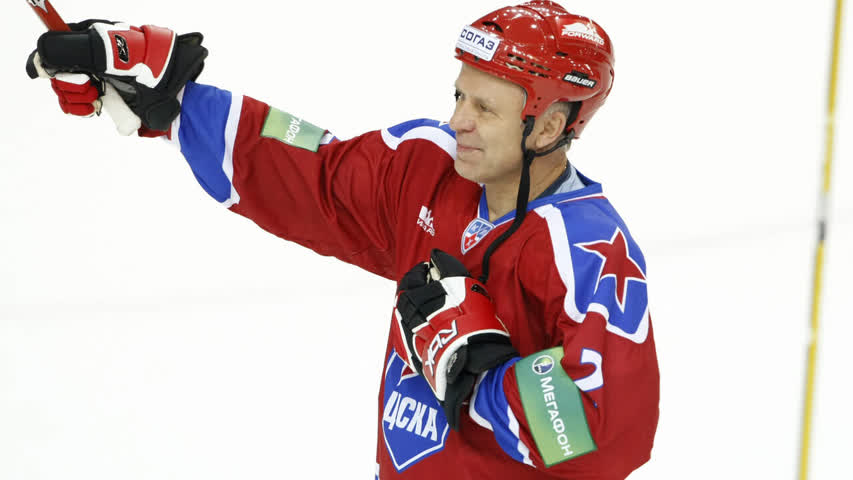 Фото - Фетисов оценил признание российского хоккеиста в покупке военного билета