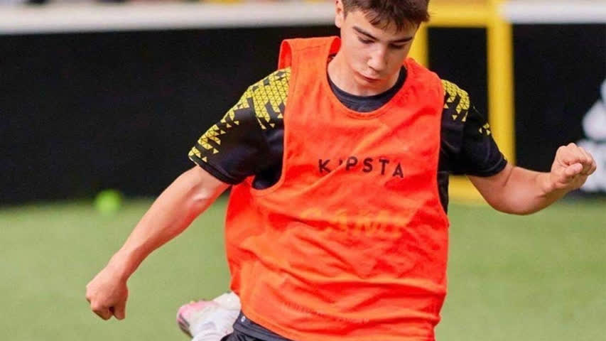 Фото - 16-летний российский футболист подписал контракт с испанским клубом
