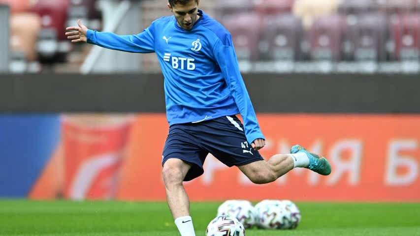 Фото - Стало известно о срыве трансфера 19-летнего игрока сборной России в «Милан»